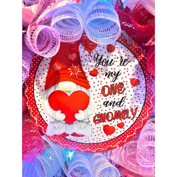 Handmade Valentine’s Gnome Hearts Ribbon Prelit Wreath 22 ins LED W13 - Picture 4 of 12